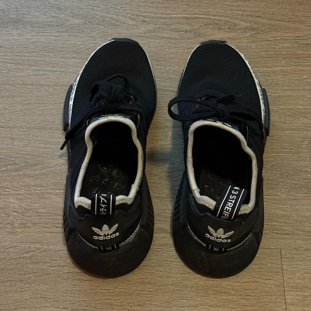 Adidas NMD R1 - Picture 2 of 5